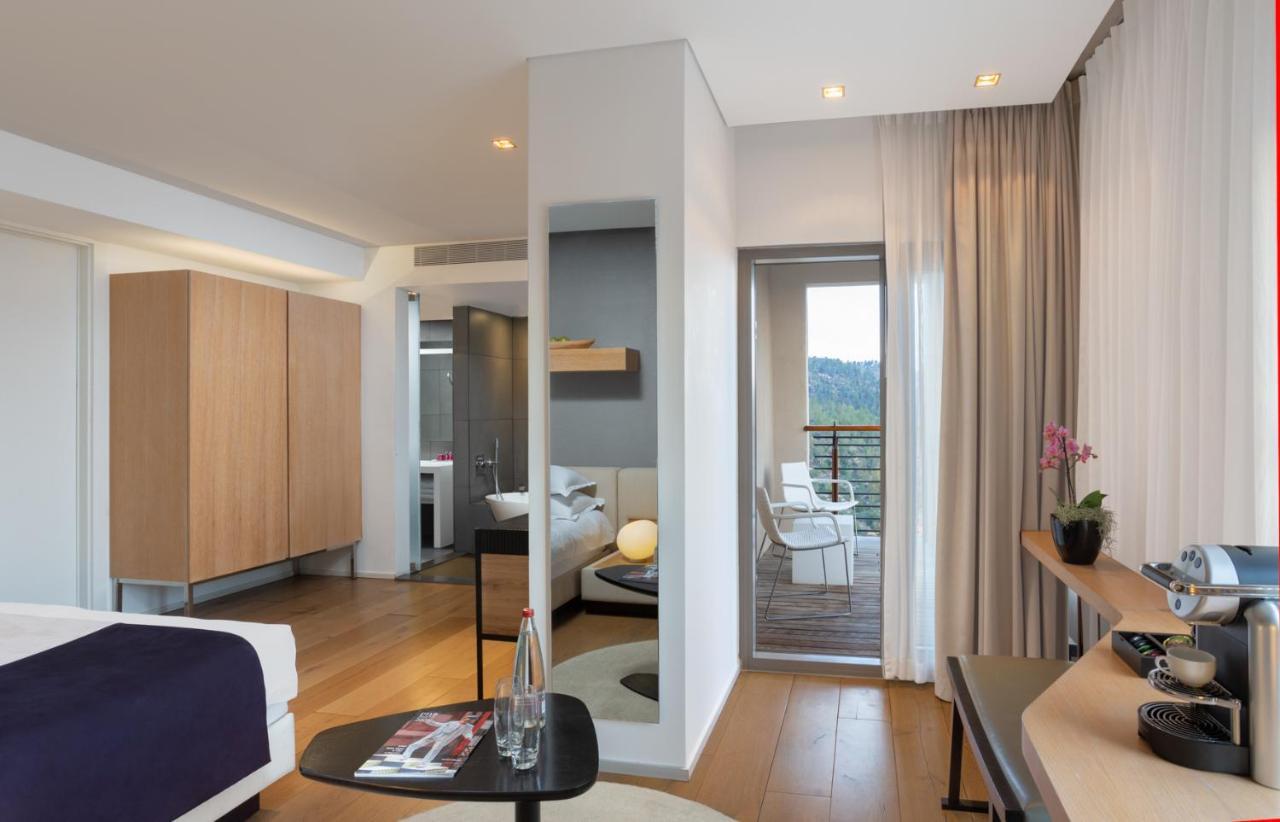Cramim By Isrotel Exclusive Kiryat Anavim Ngoại thất bức ảnh A room at the hotel