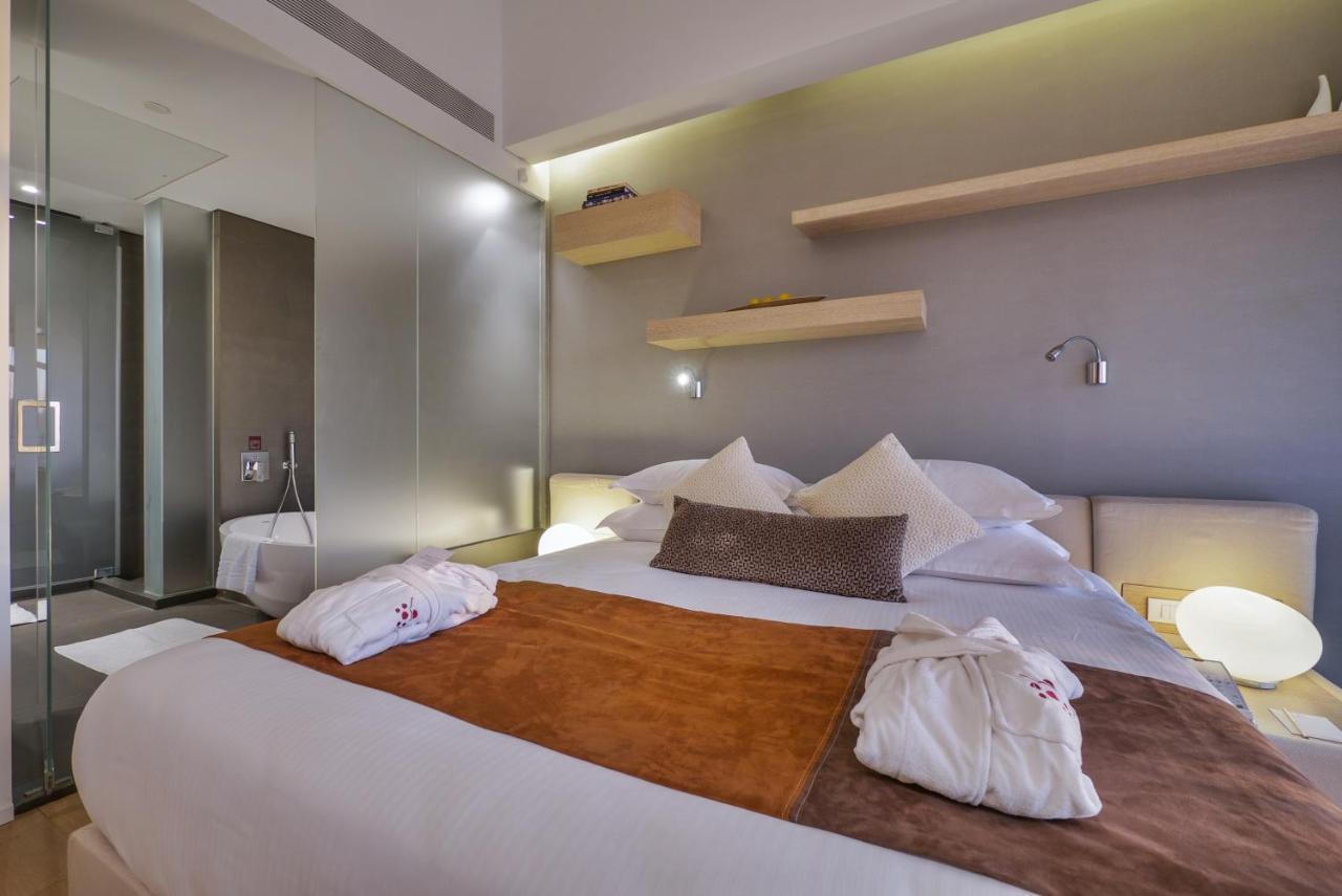 Cramim By Isrotel Exclusive Kiryat Anavim Ngoại thất bức ảnh A bedroom at the hotel